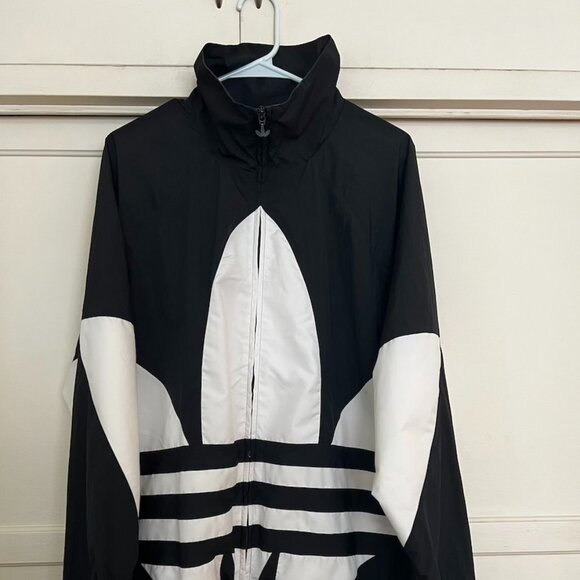NWT Adidas BIG TREFOIL TRACK Jacket FM9892 Black White L runs XL - Picture 2 of 10